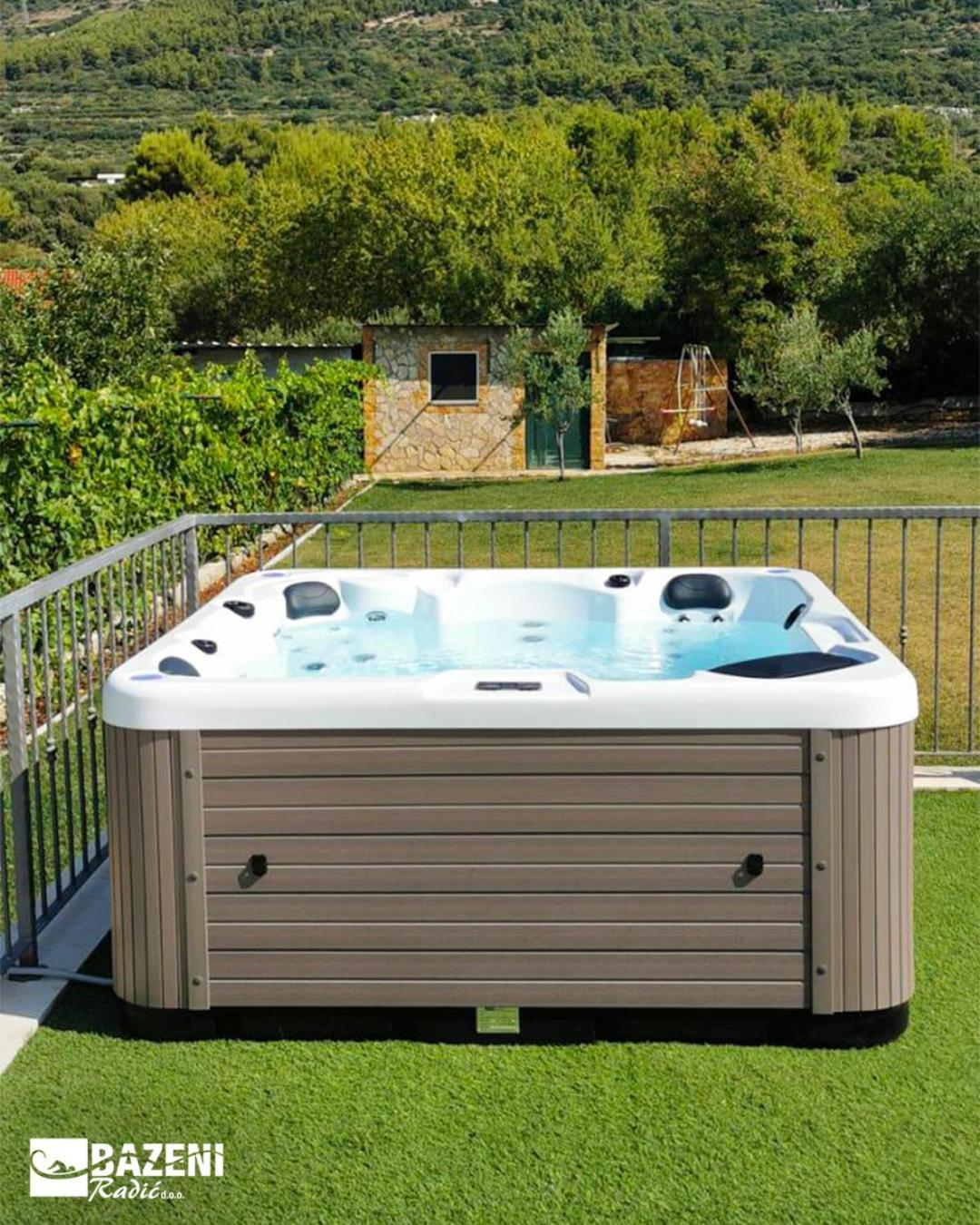 Home Away From Home With Outdoor Pool, Botanical Garden And A Beautiful Sea View Kaštela Buitenkant foto