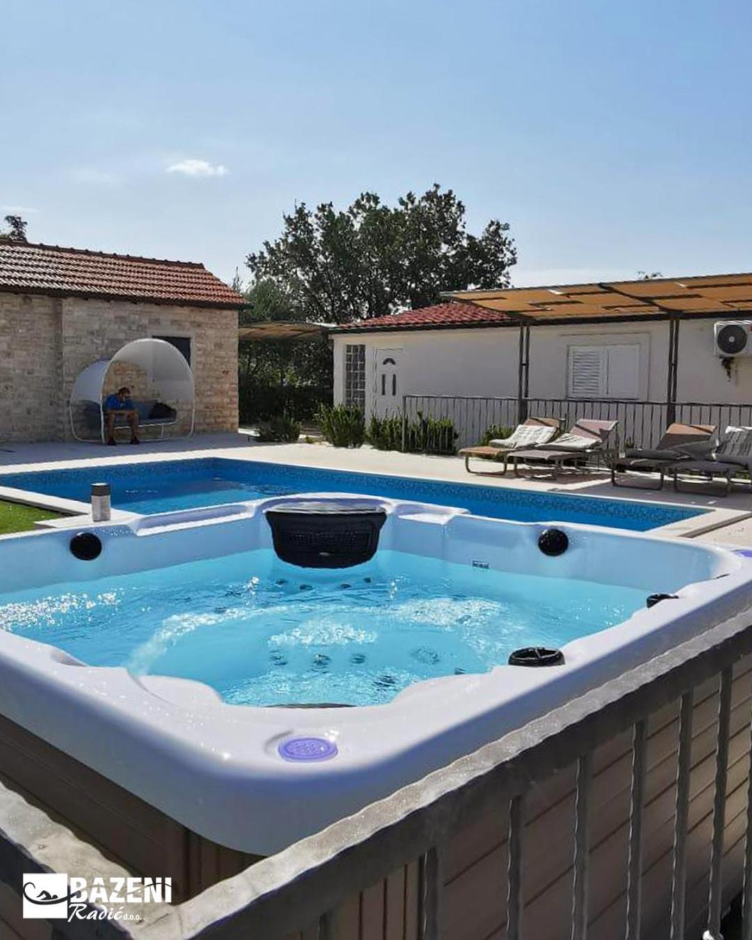 Home Away From Home With Outdoor Pool, Botanical Garden And A Beautiful Sea View Kaštela Buitenkant foto